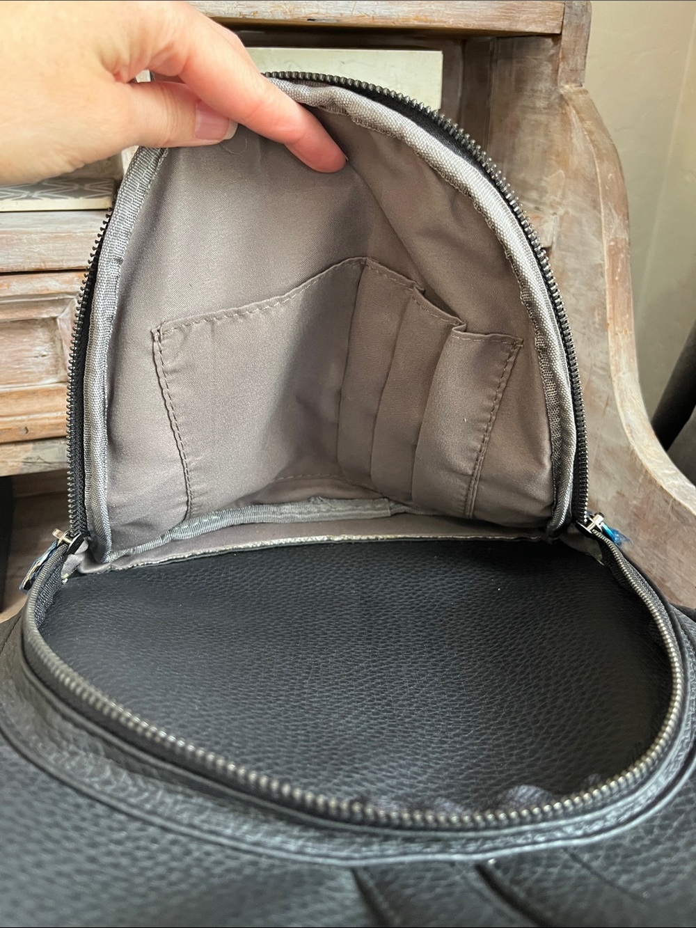 🖤 NWT Damsel In Defense Multi Shay Backpack Black Concealed Carry - Picture 7 of 16